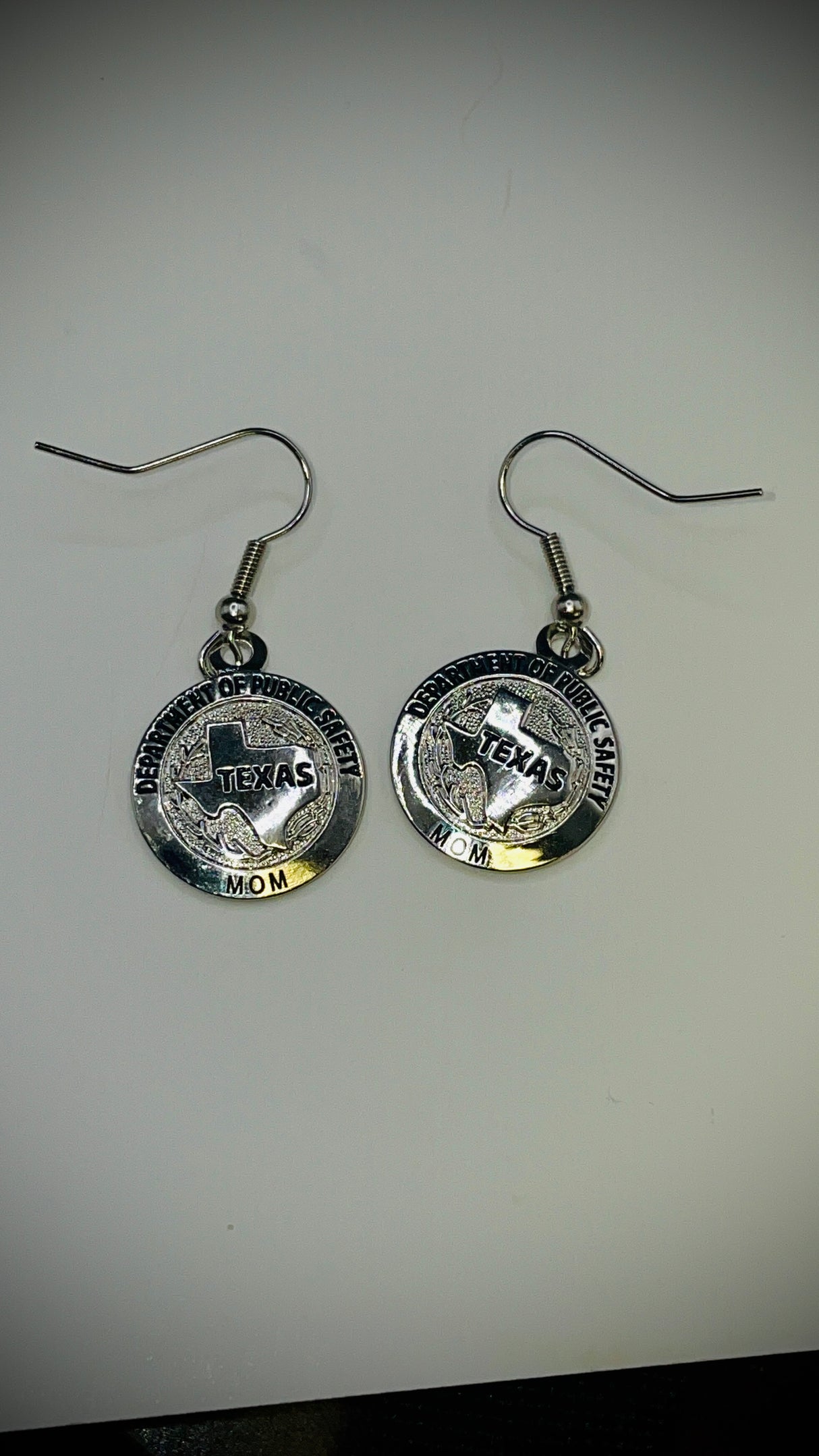 Earrings Old Badge "Mom" Dangle